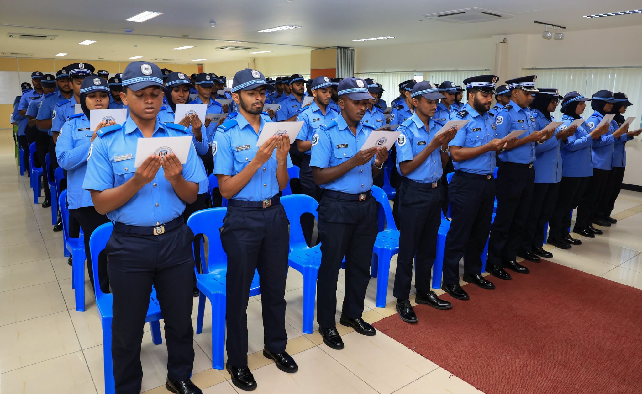 ފުލުހުންގެ ހިދުމަތާ ގުޅުނު 133 ފުލުހަކު ހުވާކޮށްފި